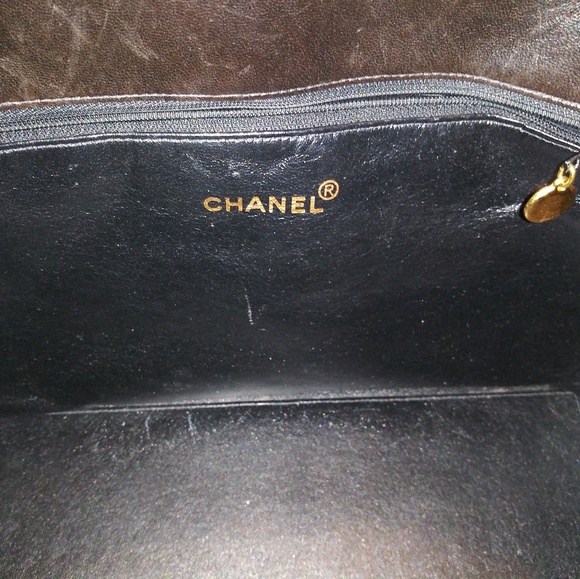 *SOLD LOCAL*Chanel GST Black Caviar Leather Gold - Picture 7 of 8